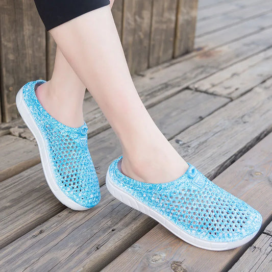 2025 Women Casual Clogs Breathable Beach Sandals Summer Slippers Slip On Womens Shoes Home Ladies Shoes Fashion Hollow Pantuflas